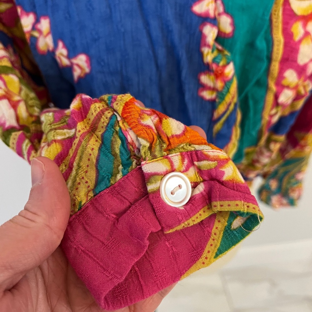 Colorful Floral Women's Top haute hippie - Picture 3 of 8